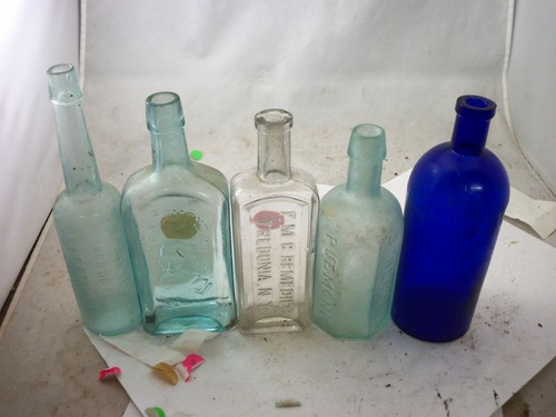 Lot embossed cobalt - 5,